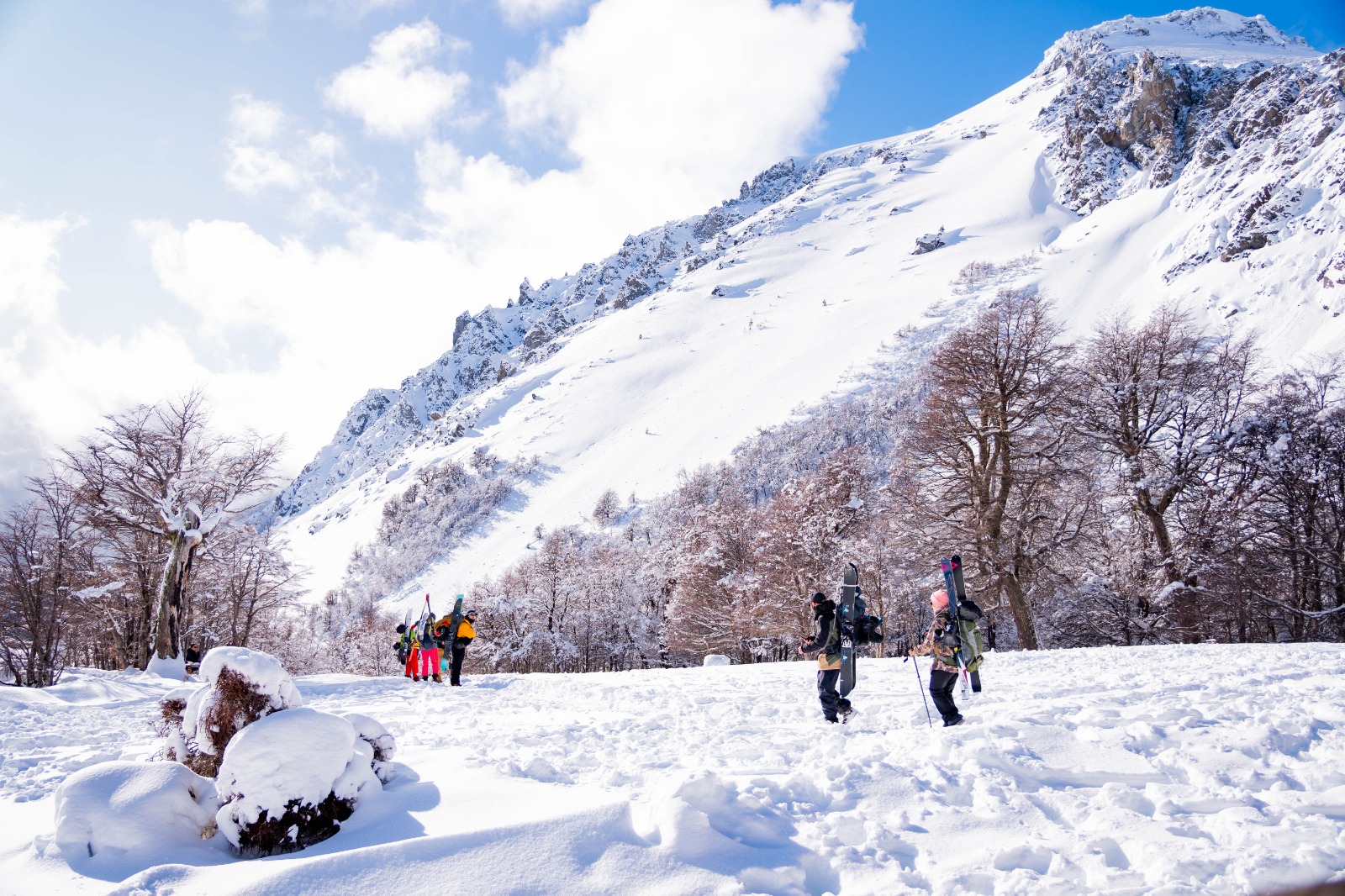 El Bolsón comenzó la temporada de esquí con buena nieve, variedad de opciones y promociones
