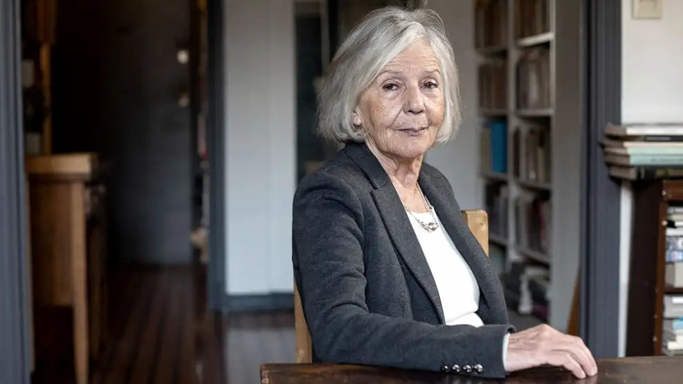 Es prima de Beatriz Sarlo, vive en Río Negro y reclama millonaria herencia