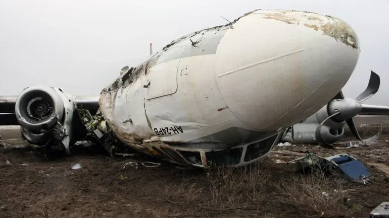 Rusia: Cayó un avión con 49 pasajeros en plena montaña, no hay sobrevivientes