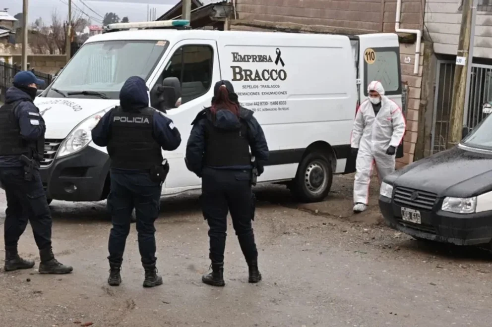 Bariloche: un policía mató a su esposa de 22 años con el arma reglamentaria