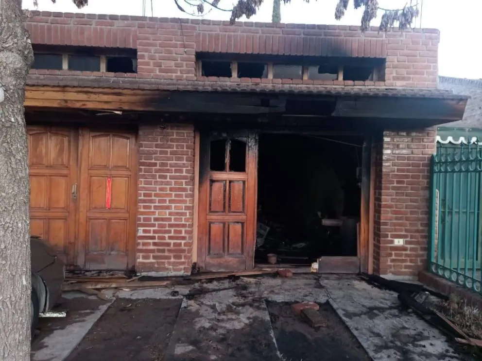 Cipolletti: una familia sufrió un incendio y solicitan colaboración de los vecinos