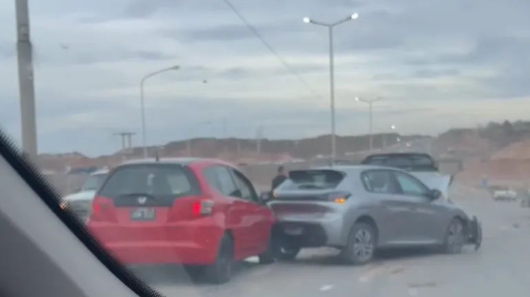 Ruta 7: cuatro vehículos involucrados en un choque en cadena
