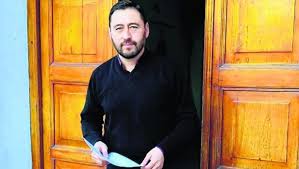 El intendente Román negó haber estado juntando firmas en apoyo a su gestión