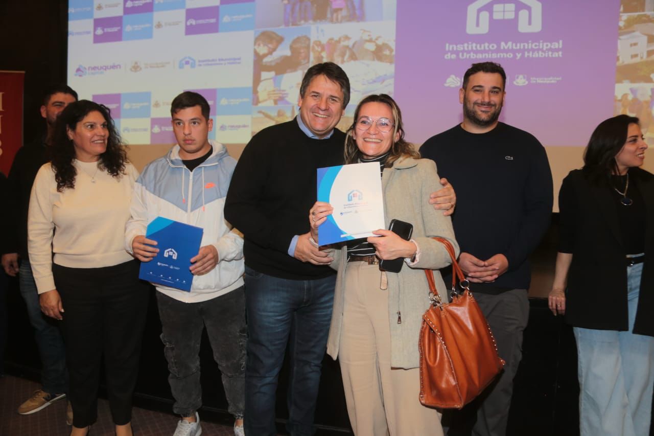 Neuquén:  Gaido anunció que este 15 de septiembre se inaugura el 6° barrio