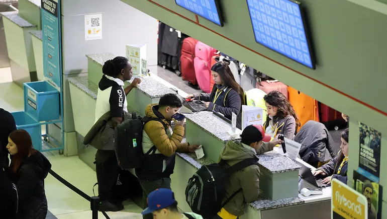 Una mamá cipoleña ganó la batalla legal y podrá viajar con sus hijas sin el permiso del padre