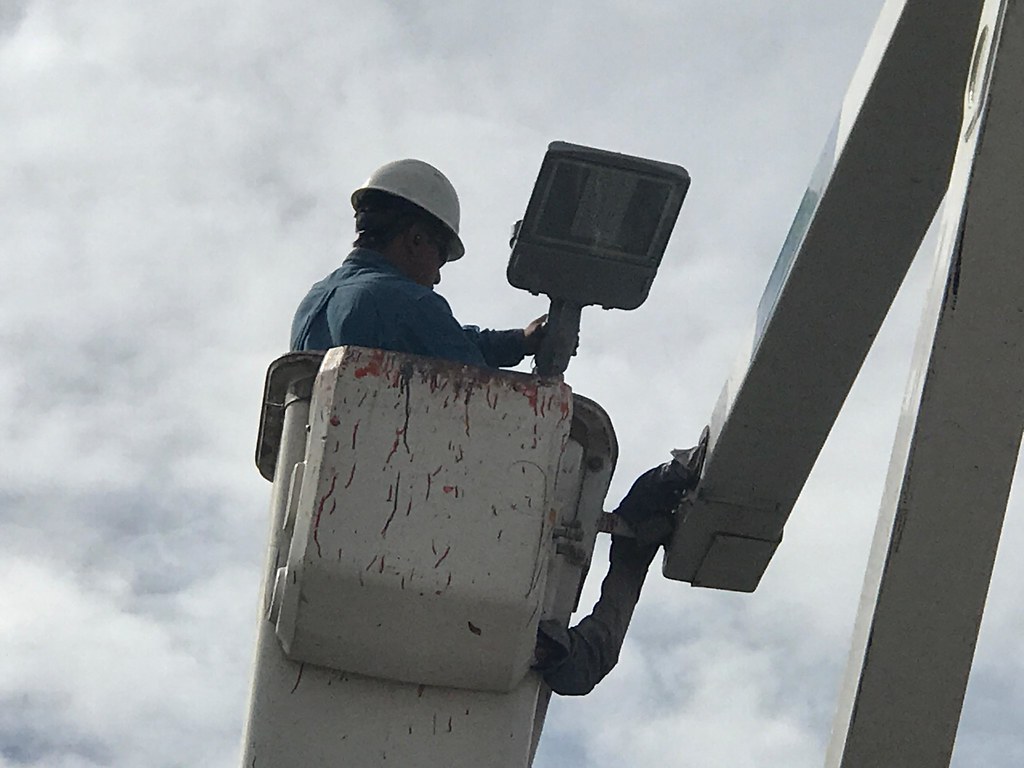 Municipio Avanza en la Mejora de la Luminaria con la Licitación de Vélez Sarsfield y General Paz