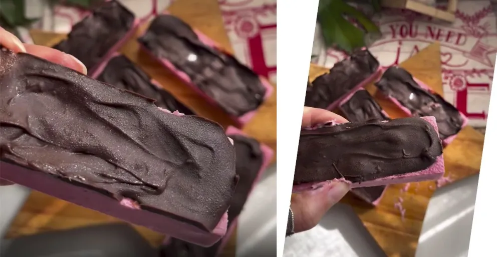 Hacé barritas proteicas de frutilla, yogur y chocolate en simples pasos