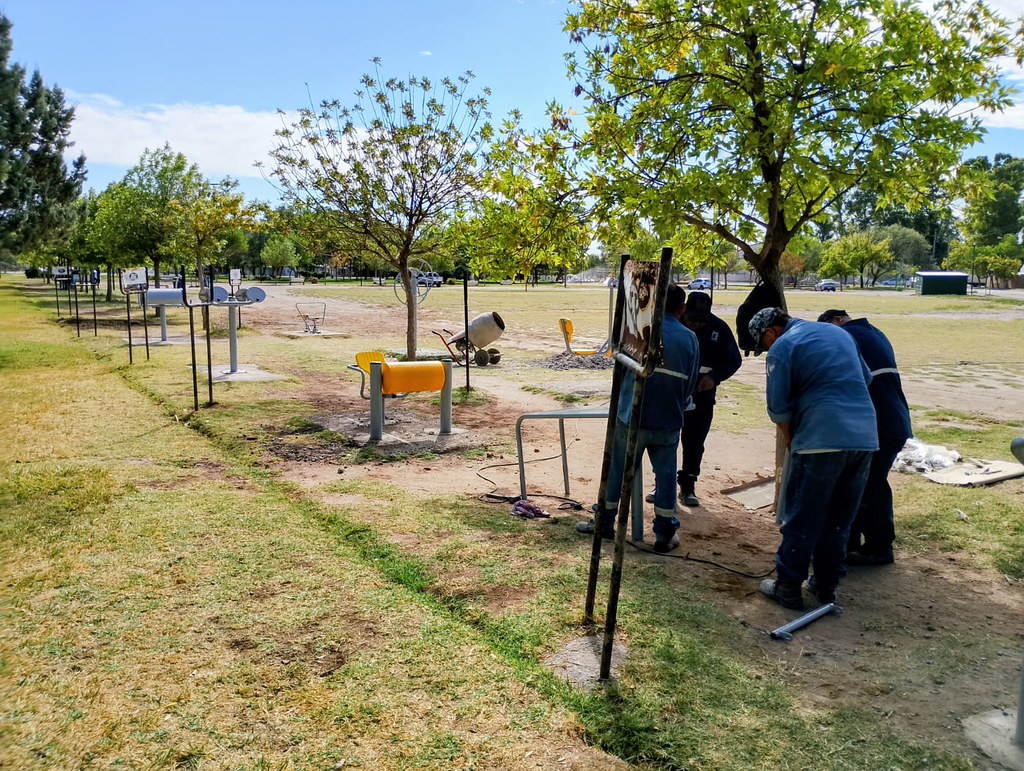 Más ejercicio gratis en Cipolletti: Parque Norte suma equipos para entrenar al aire libre