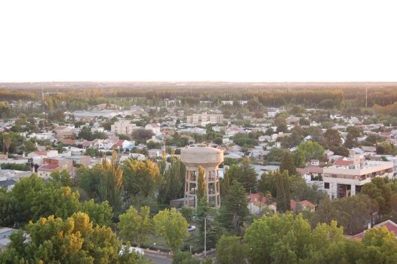 Cinco Saltos enfrenta la demanda multimillonaria más importante de su historia