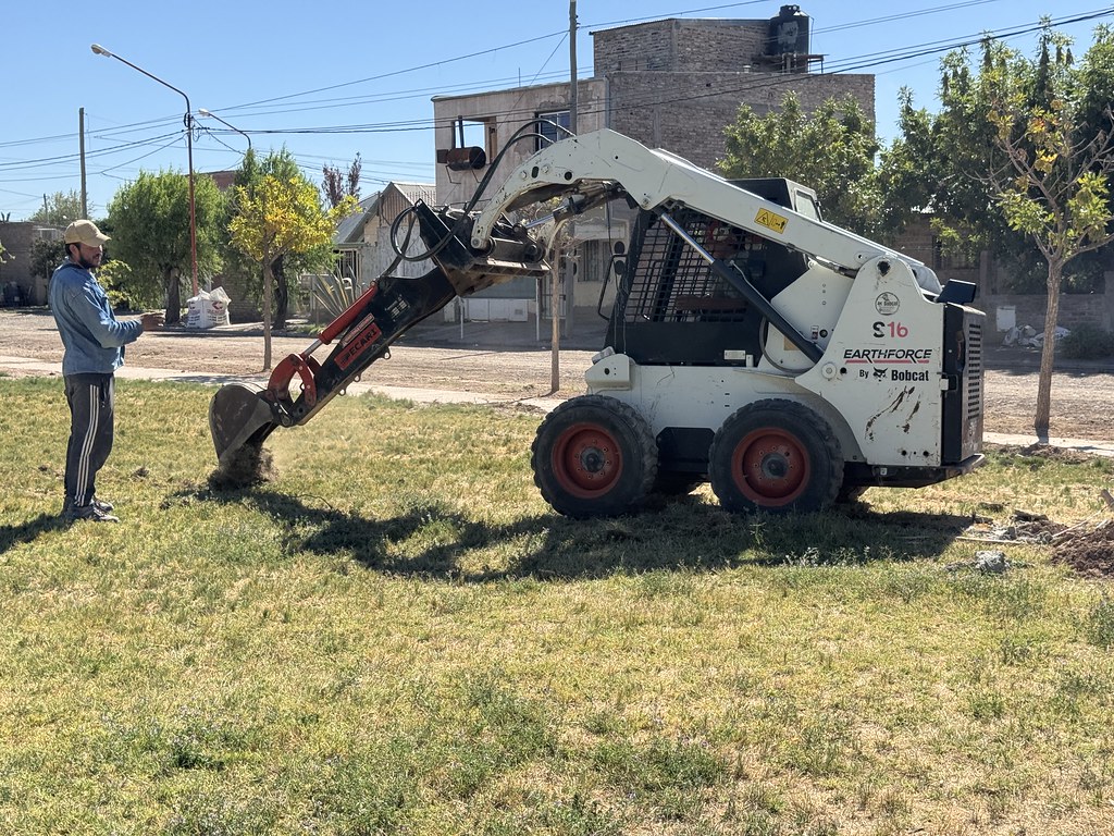 Renovación de Plaza del Sol: trabajos de excavación para la nueva luminaria