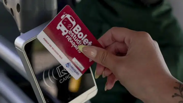 Comenzó la entrega del boleto estudiantil para universitarios