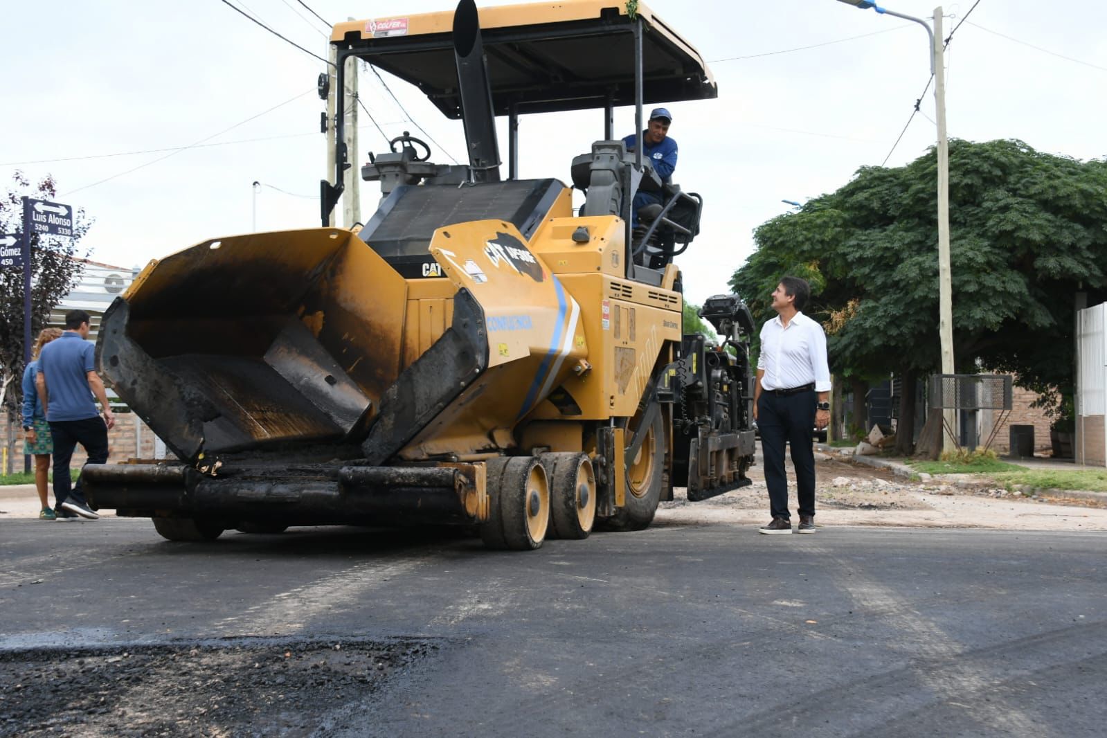 Un barrio del oeste neuquino, más conectado: Gaido anunció 74 cuadras de asfalto