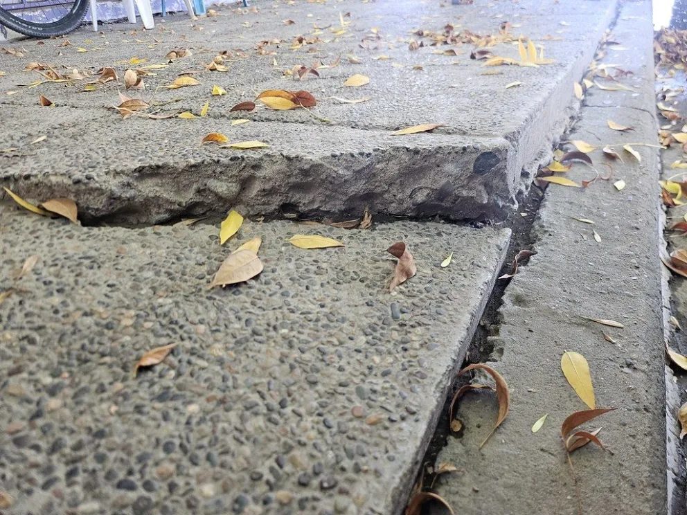 Multas por veredas en mal estado ya superan los 7 millones de pesos