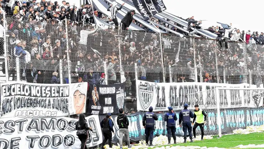 Vuelve la gente a La Visera: Cipolletti juega con su gente bajo fuerte operativo