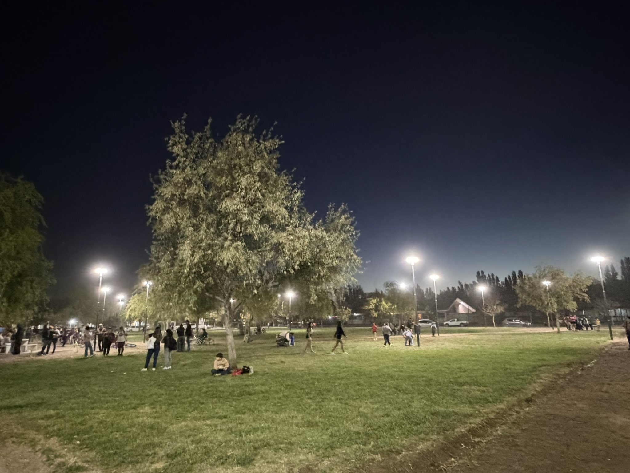 Un barrio que vuelve a encontrarse: así es la nueva Plaza del Sol, inaugurada el jueves