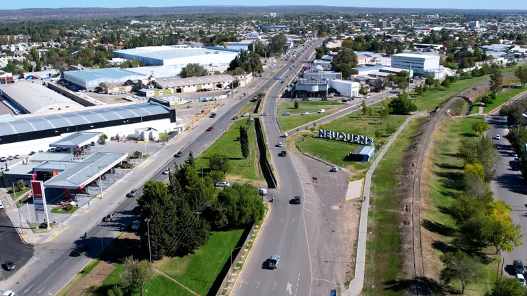 Volver a Cipolletti ya no será igual: el impacto del corte por las obras en la Gran Avenida de Neuquén