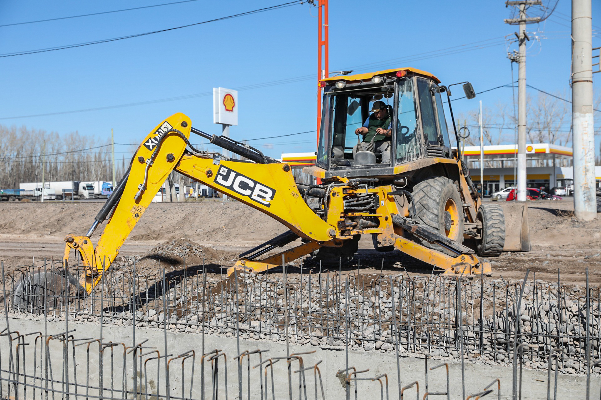 Cambia el tránsito y también la rutina: corte definitivo en Perón y Vélez Sarsfield por obra en Ruta 65