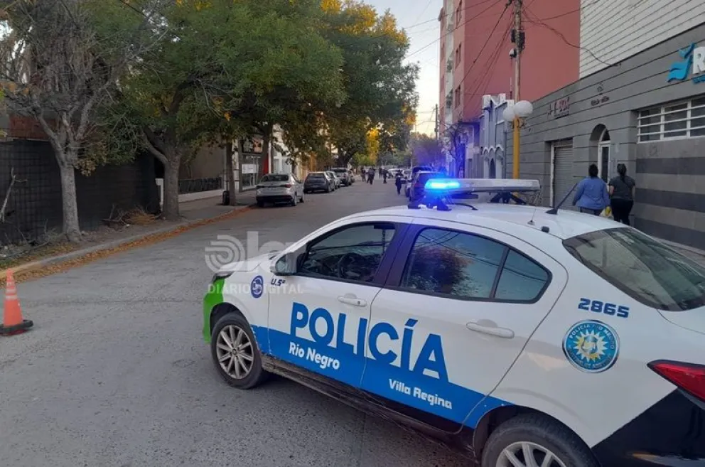 Villa Regina: saltó desde un tercer piso y sobrevivió por un extraño detalle
