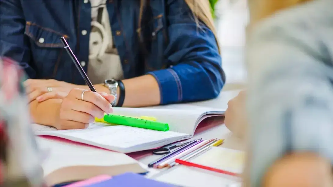 La Provincia comenzó con el pago de las becas universitarias y terciarias
