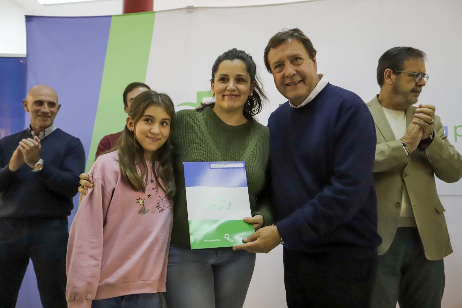 Provincia acompaña a San Antonio Oeste con obras, aportes y escrituras